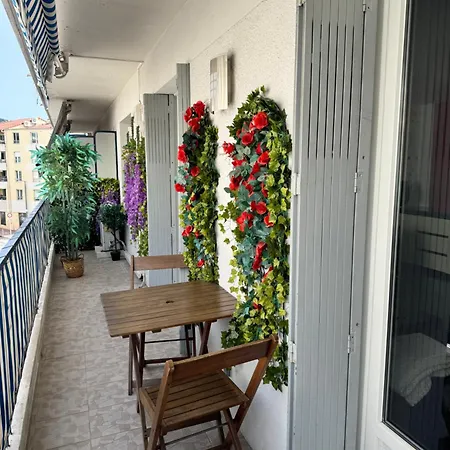 Studio Charmant Apartment Cannes